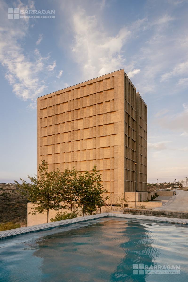 Departamento de lujo con imponente arquitectura contemporánea en Real de Campanario, Lomas IV