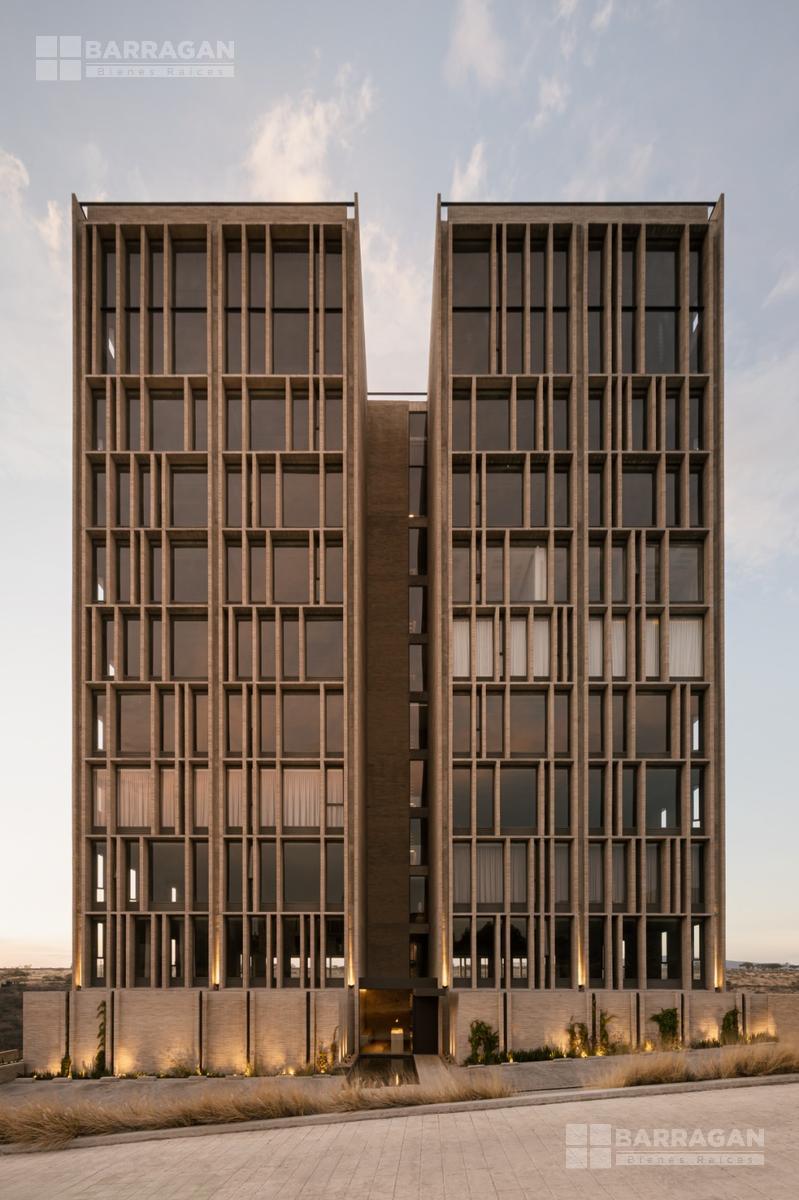 Departamento de lujo con imponente arquitectura contemporánea en Real de Campanario, Lomas IV
