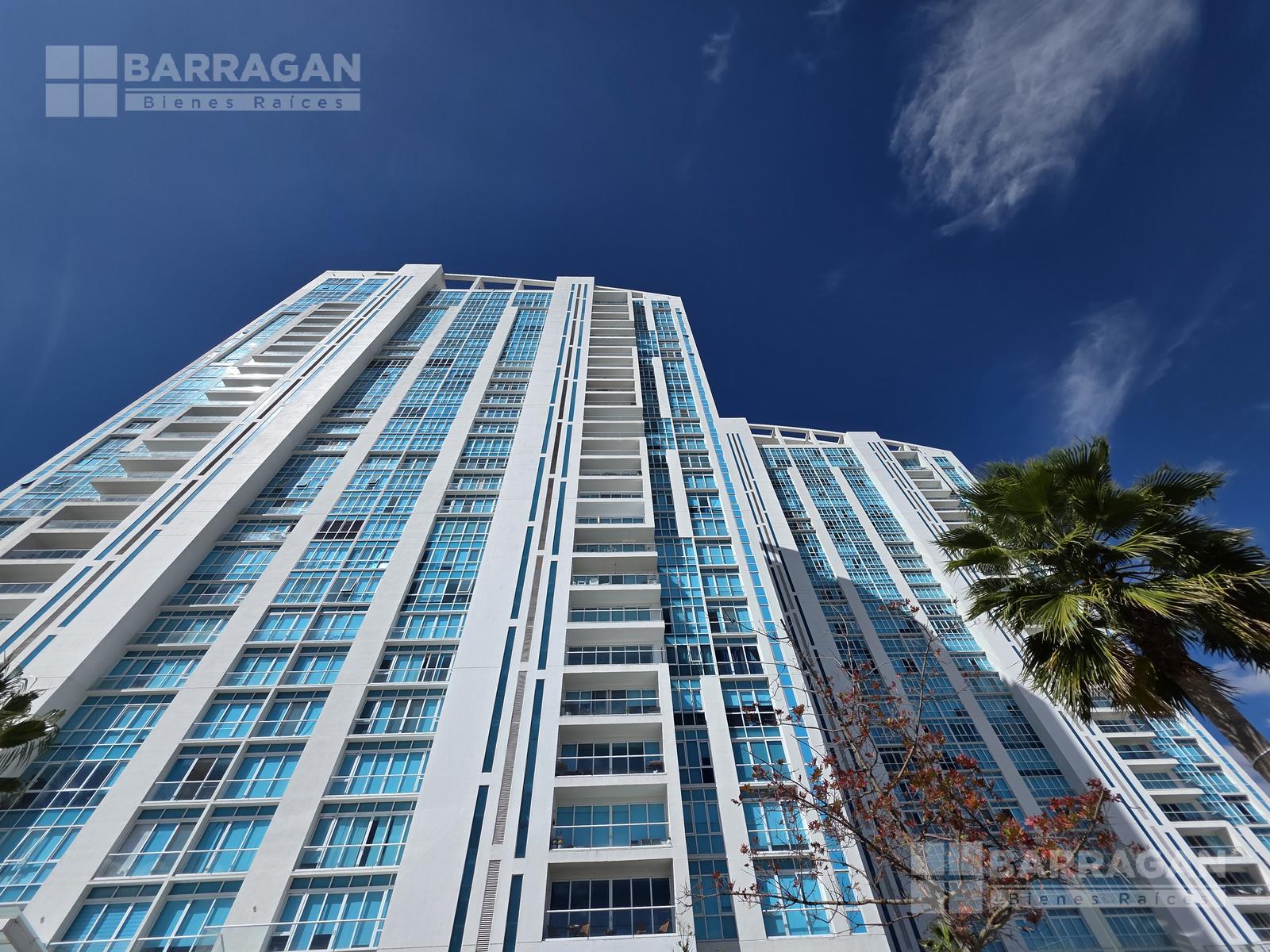 Departamento en Venta en Juriquilla Towers – Piso 20, Amueblado o Sin Amueblar
