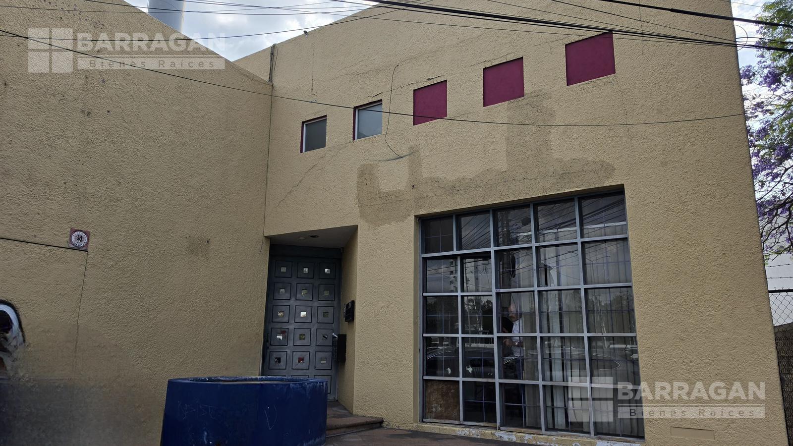 Edificio en venta en Bernardo Quintana, Alamos 2a Sección