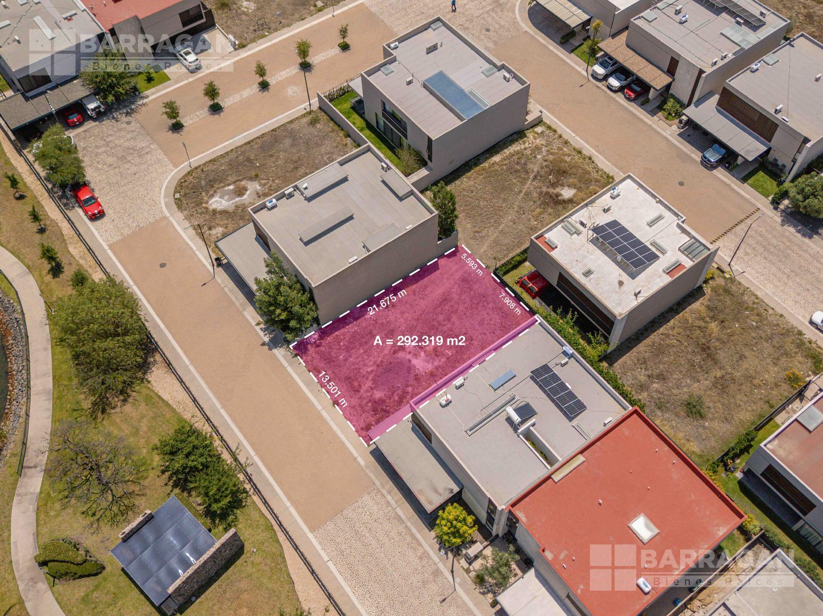 Terreno en venta en Lomas del Campanario Norte, Santa Inés