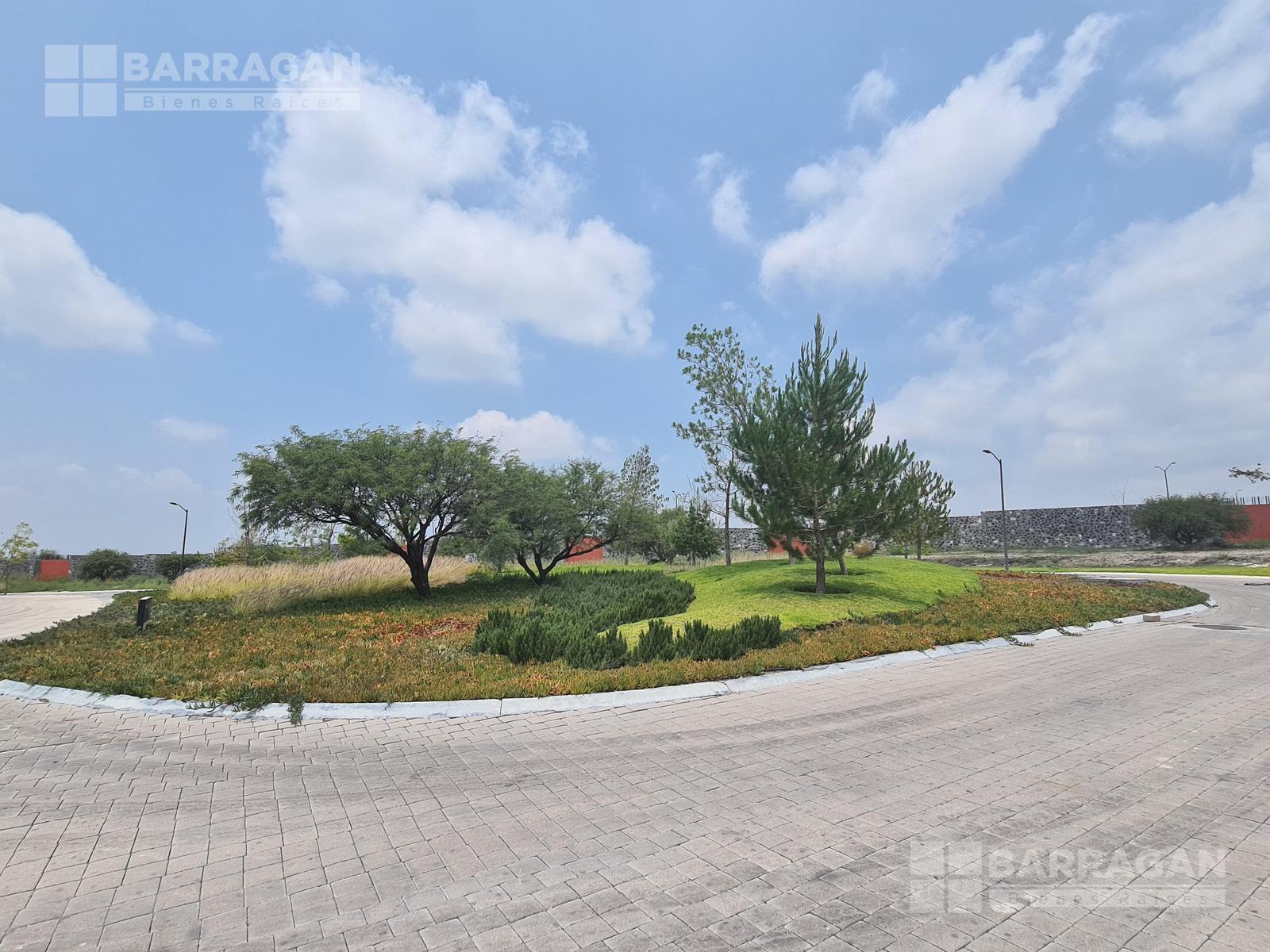 Terreno en venta La Espiga Condominio Aragón III, frente a área verde