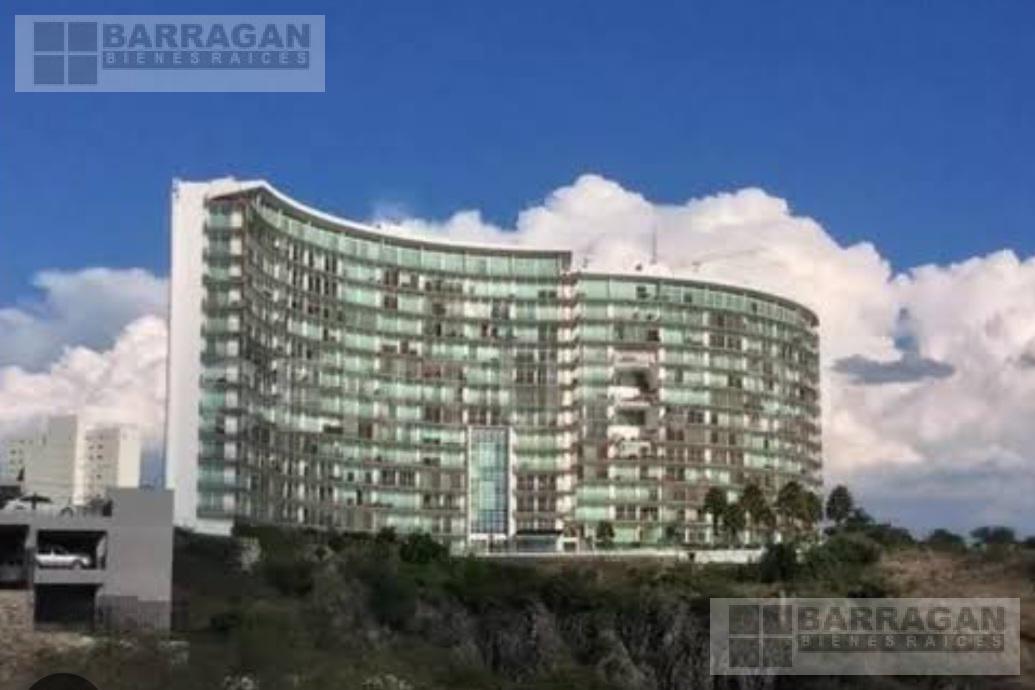 Pent house en venta en Sierra Azul, exclusivo condominio