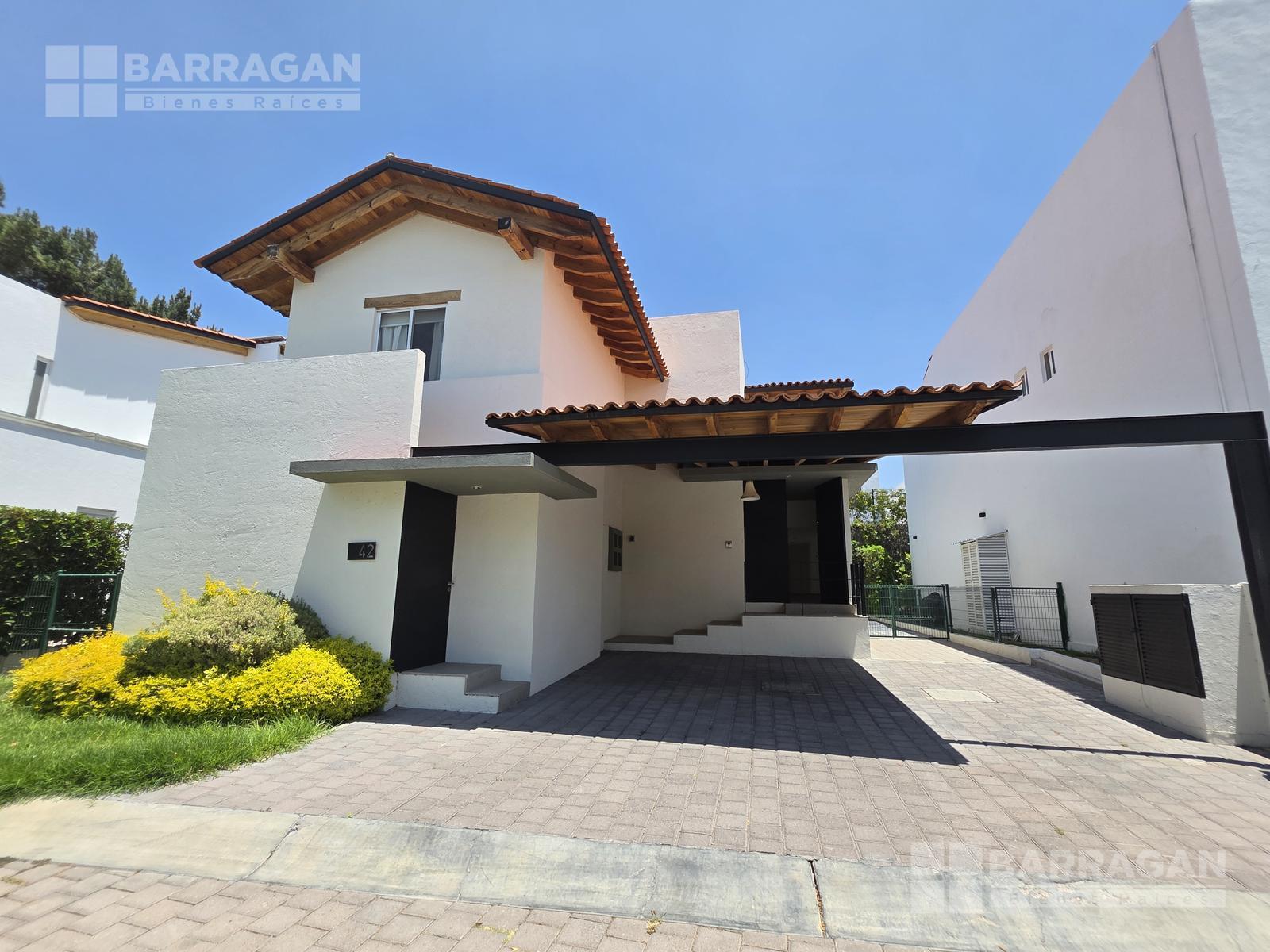 Casa en venta Lomas del Campanario III, precio de oportunidad para inversionistas