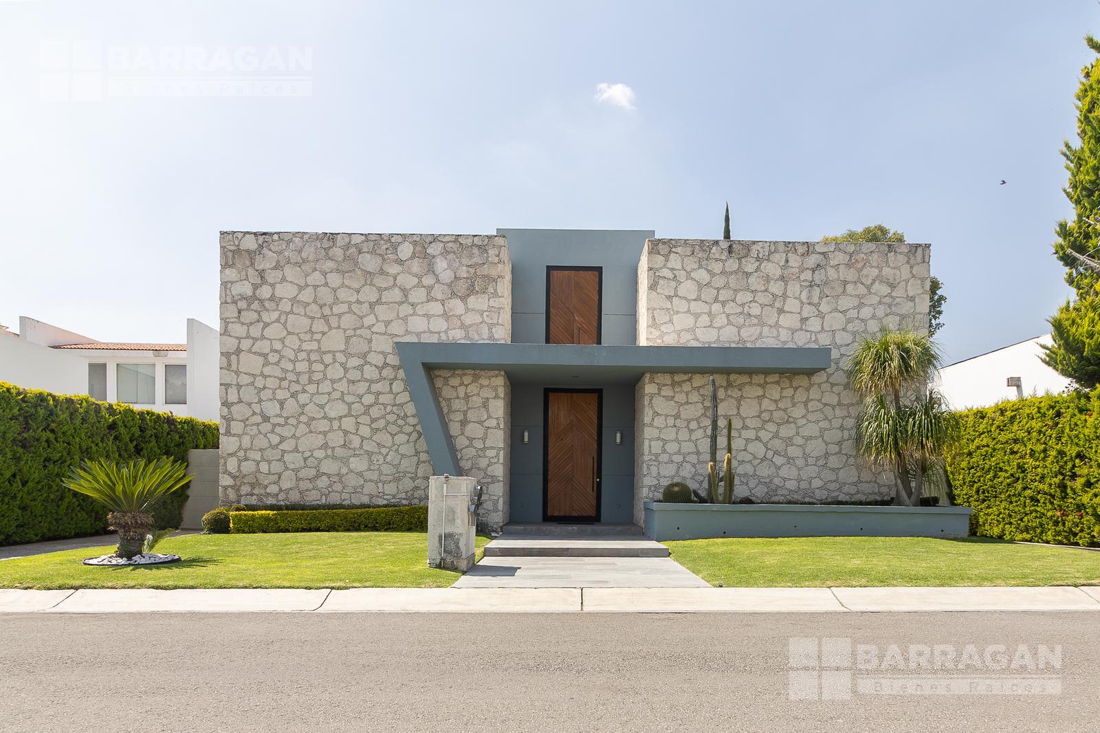 Casa en venta en El Campanario, con espectacular vista al Campo de Golf