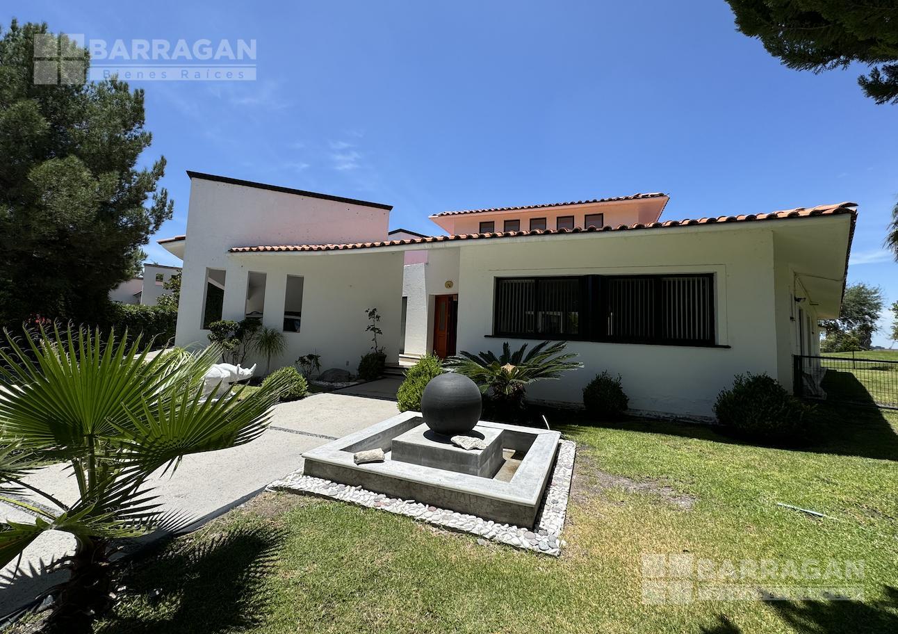 Casa en venta en el Campanario, Oportunidad! campo de golf