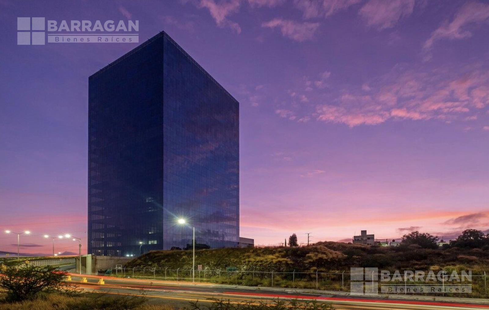 Local en venta Titanium Zona Campanario, con vista panorámica