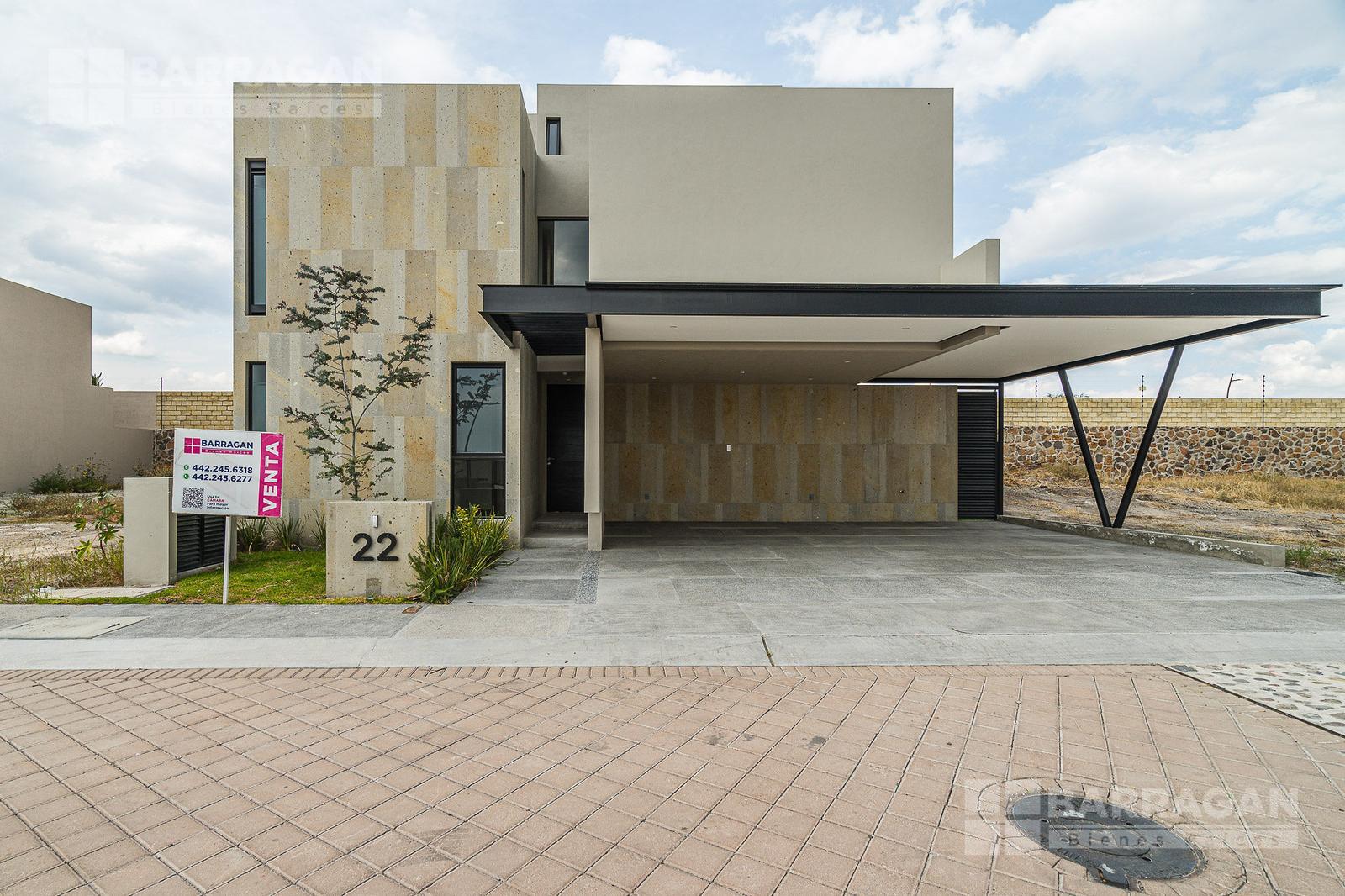 Casa en venta excelente precio en Lomas del Campanario Norte, para inversionistas