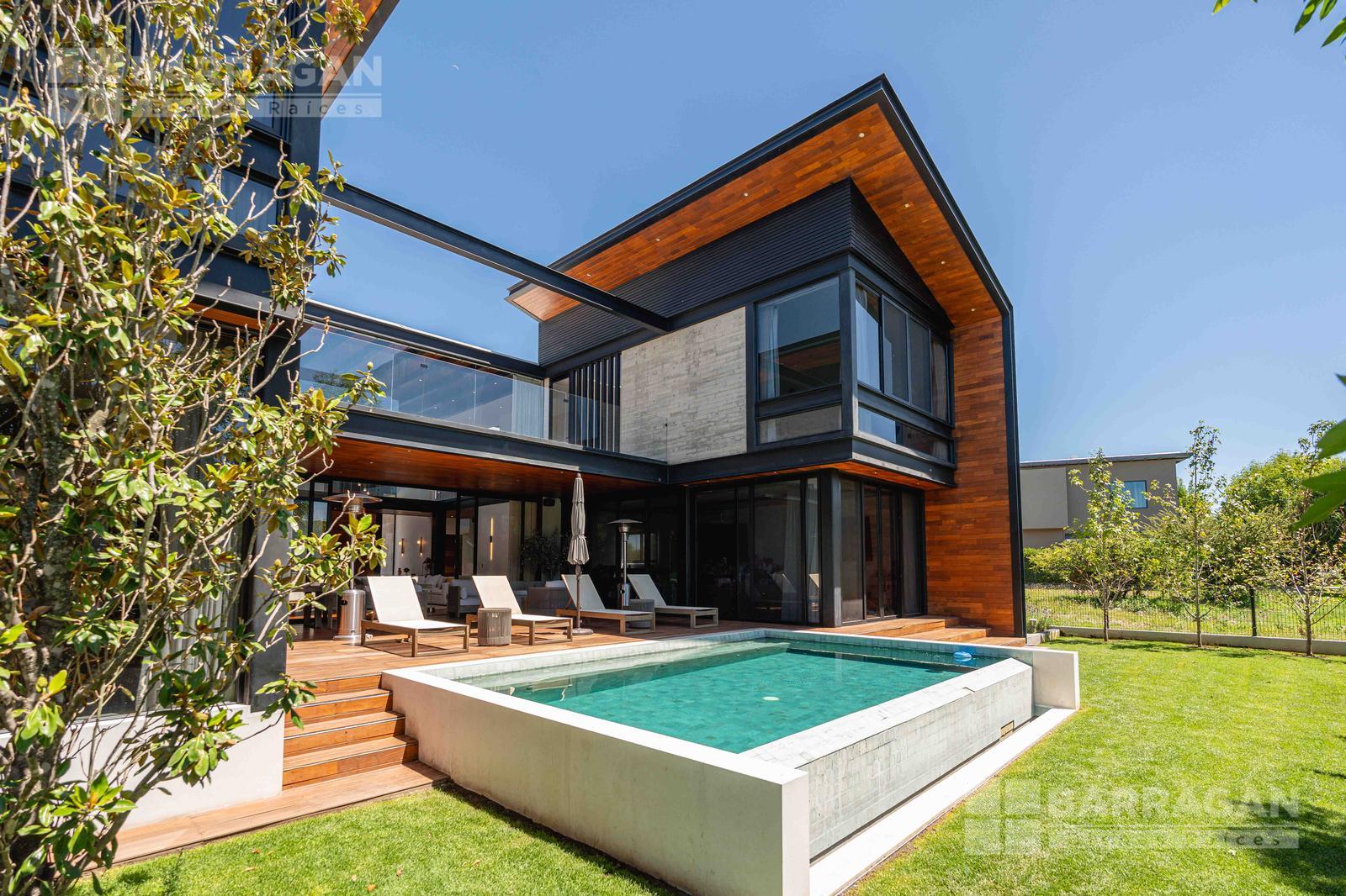 Casa en venta en el Campanario